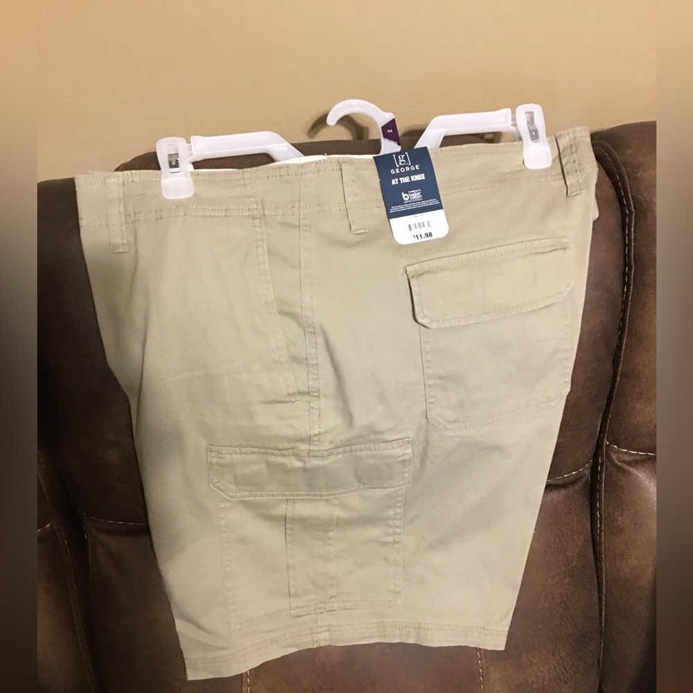 Men shorts NWT